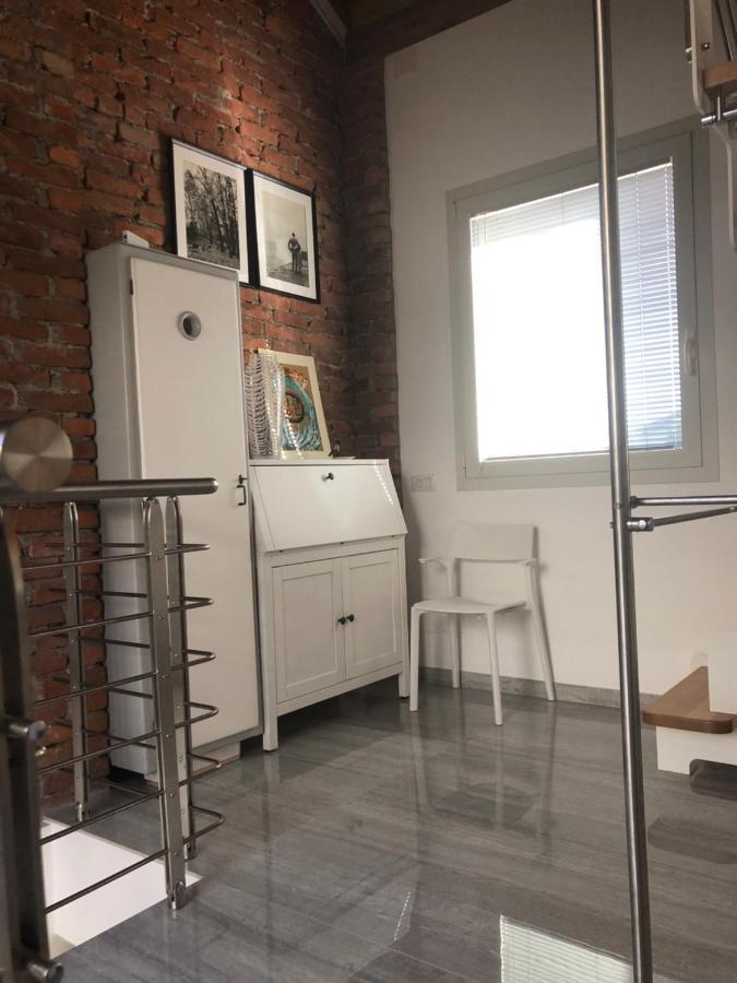 Luxury Vertical Open Space * Sangiano